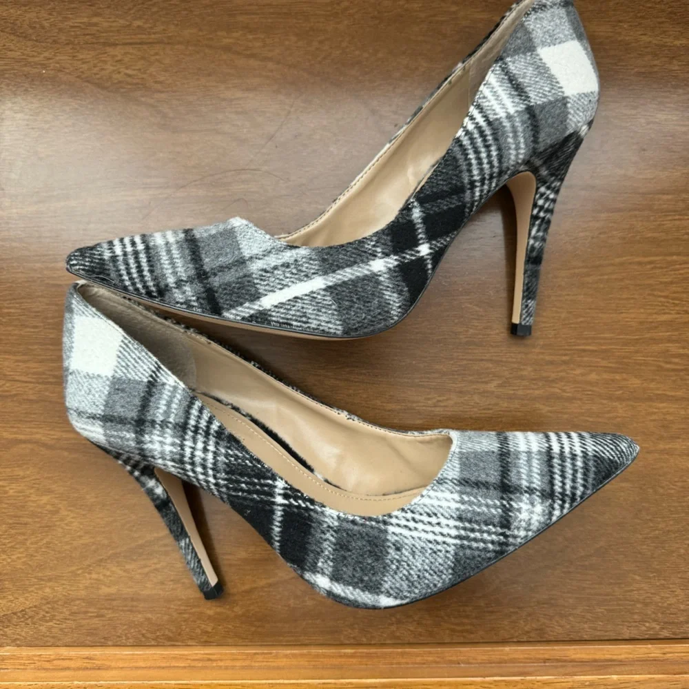 BCBGeneration Black, White, Gray Plaid Wool Heels - Picture 4 of 5
